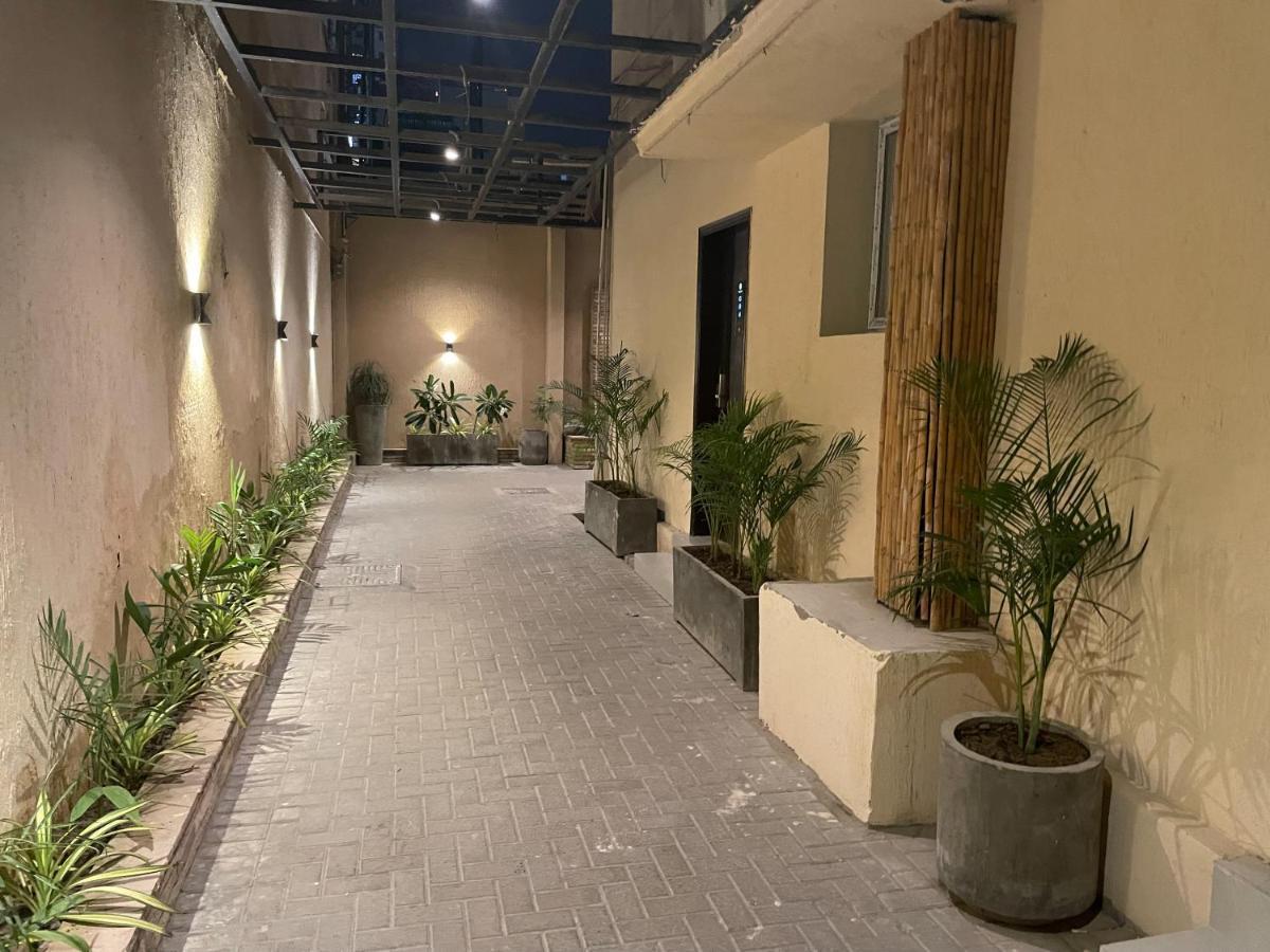 Hamsun Shahrah-E-Faisal Hotel Karachi Buitenkant foto