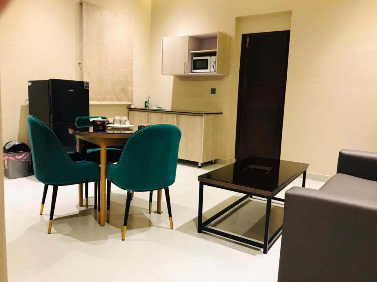 Hamsun Shahrah-E-Faisal Hotel Karachi Buitenkant foto